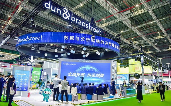 在济南展位装修中，如何用空间层次赢得驻足停留？